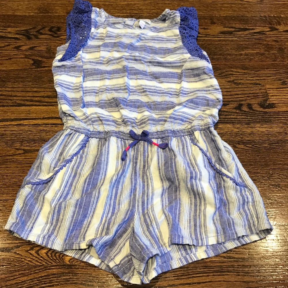Girls Cat & Jack romper!